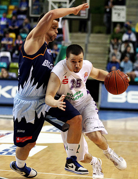 不仅意味着 不仅意味着