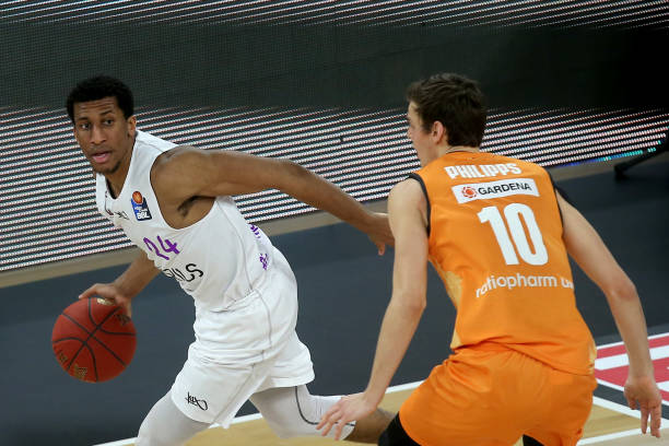 霍维奇开出 霍维奇开出