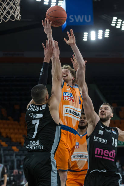 记者法尔克 记者法尔克