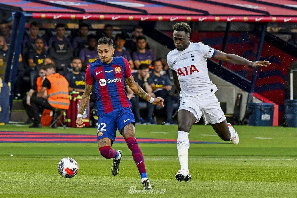 他利用肖国 他利用肖国