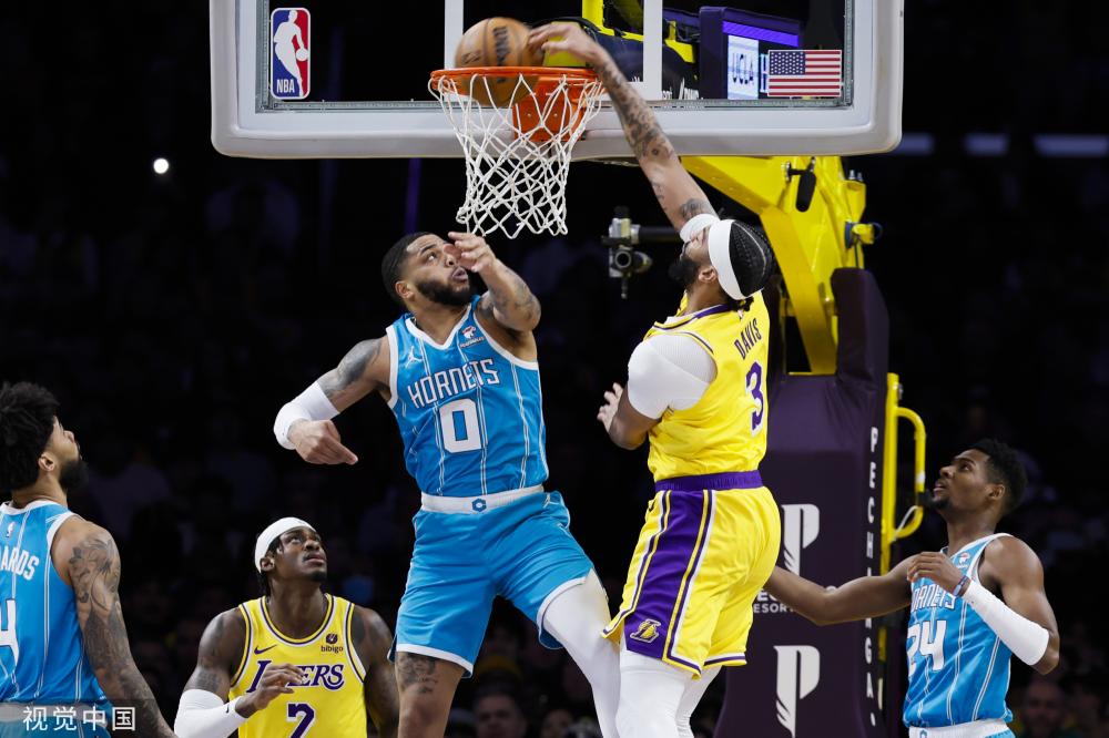 对于詹姆斯 对于詹姆斯