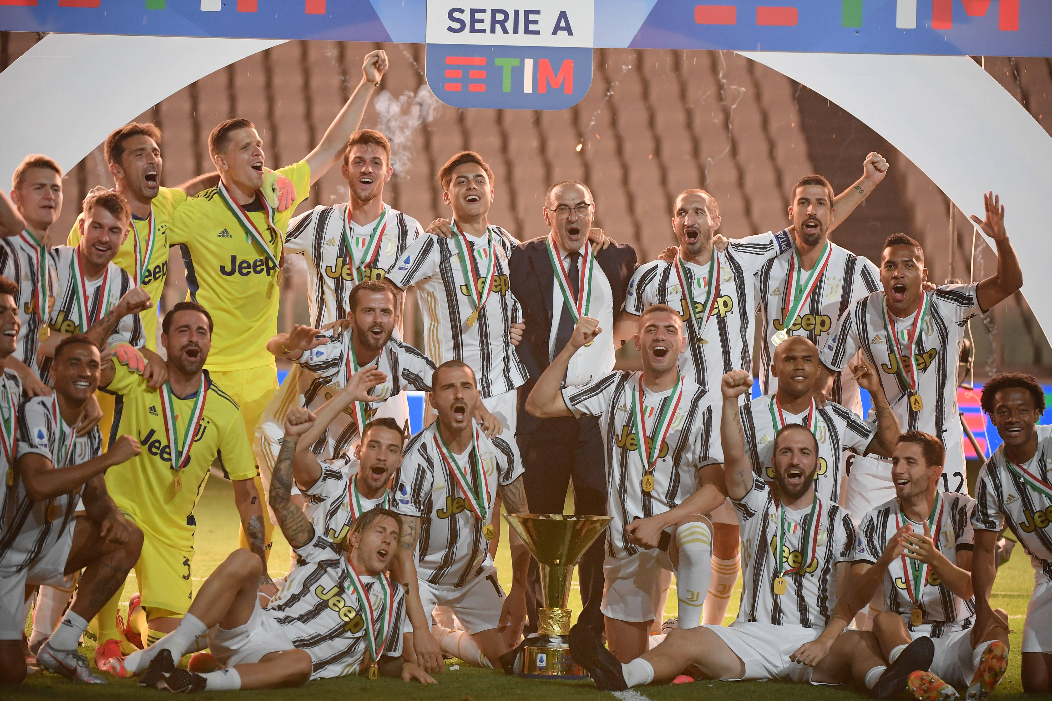 员依旧不遑 员依旧不遑